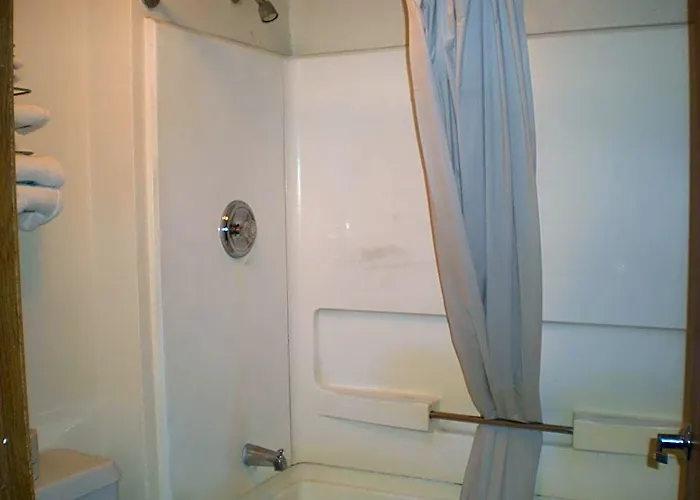 Motel Travelers -