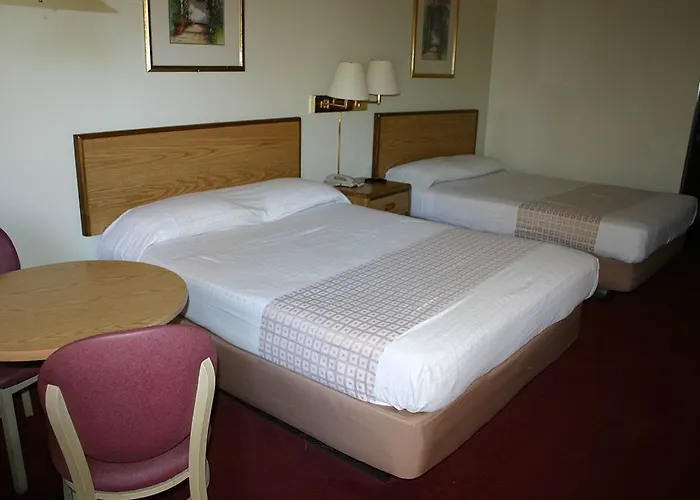 Motel Travelers -