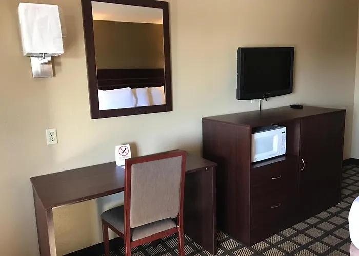 Motel Travelers - 2*
